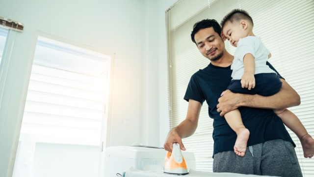 ayah dan pekerjaan rumah tangga Foto: Shutterstock