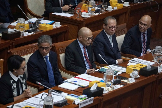 Raker Perdana dengan Komisi I, Menlu Retno Paparkan Rencana Kerja 2020 (120996)
