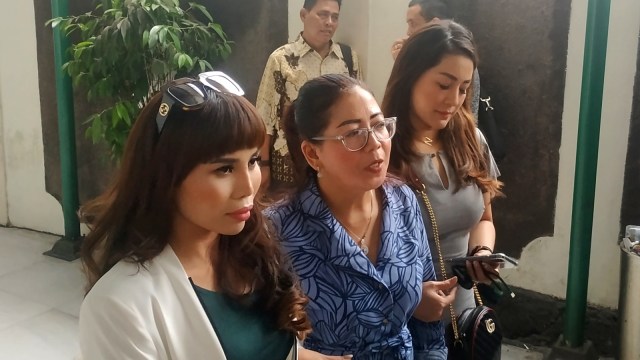 Ibunda Kriss Hatta Terharu Anaknya Masih Mendapat Dukungan (185966)