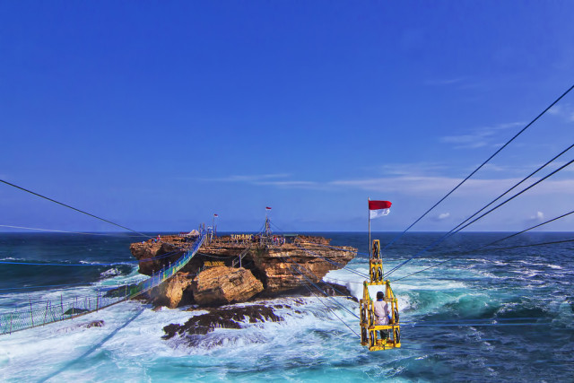 com-Pulau Timang, Yogyakarta Foto: Shutterstock