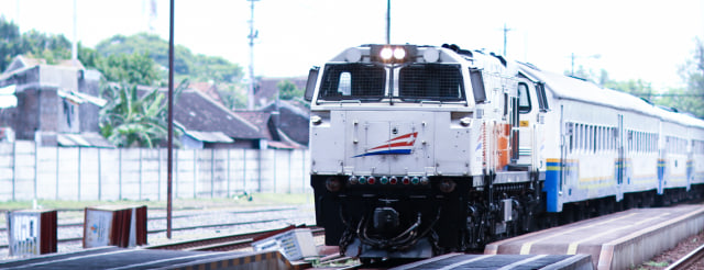 Ilustrasi kereta api yang sedang melintas salah satu stasiun/Dok: PT Kereta Api Indonesia (Persero)