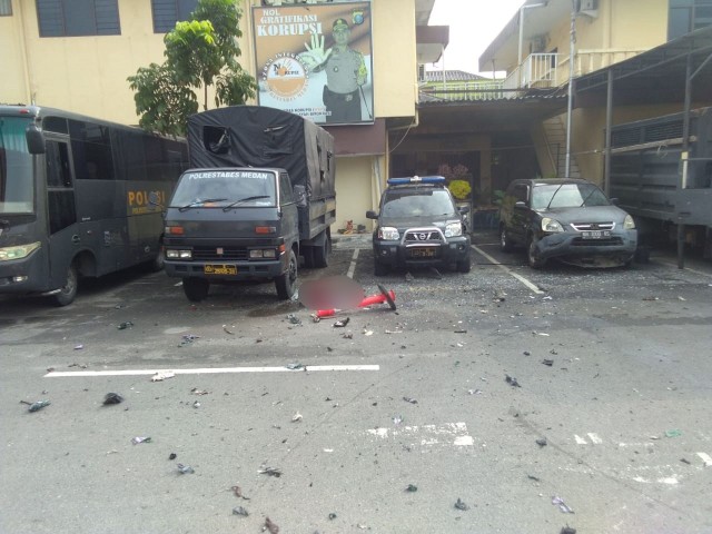 Bom bunuh diri di Polrestabes Medan
