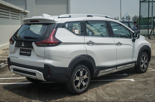 Tampilan belakang Mitsubishi Xpander Cross Foto: Muhammad Ikbal
