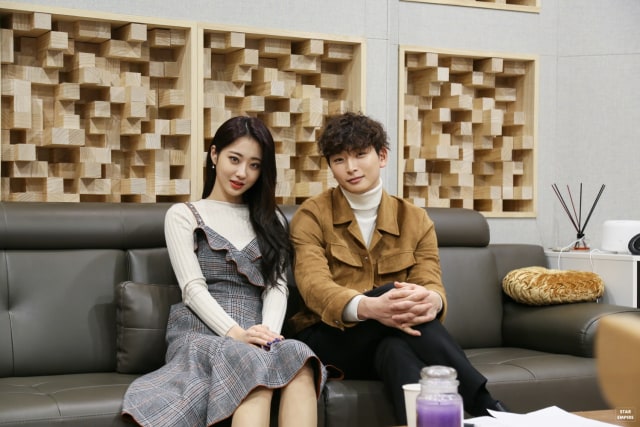 Jinwoon dan Kyungri. Foto: Star Empire