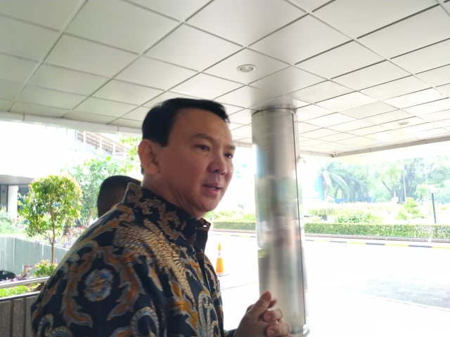 Basuki Tjahja Purnama alias Ahok datangi Kantor Menteri BUMN. Foto: Elsa Toruan/kumparan