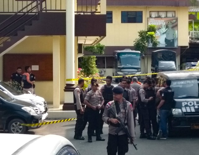 Fakta-fakta Bom Bunuh Diri di Polrestabes Medan (4082)