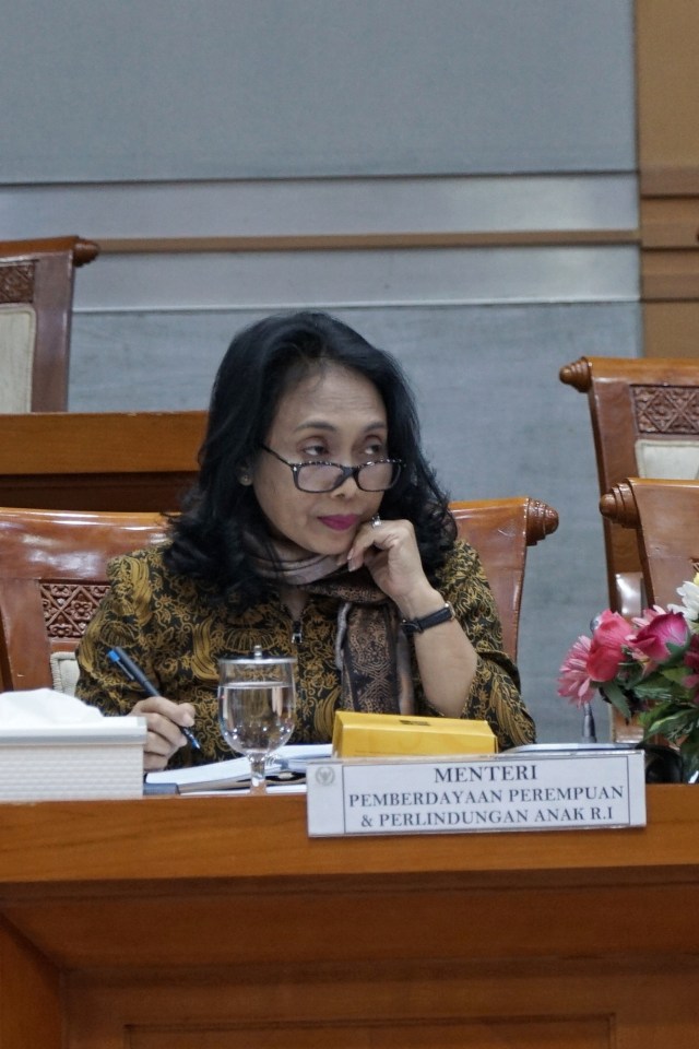 Menteri Pemberdayaan Perempuan dan Anak I Gusti Ayu Bintang Darmavati rapat kerja perdana dengan Komisi VIII di DPR RI, Kompleks Senayan, Jakarta.  Foto: Jamal Ramadhan/kumparan 