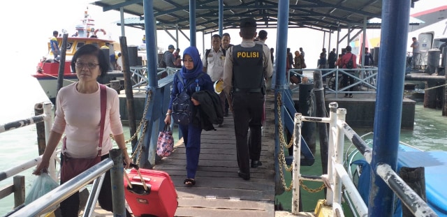 Pelabuhan di Karimun Juga Dijaga Aparat Bersenjata Usai Bom Medan (51253)