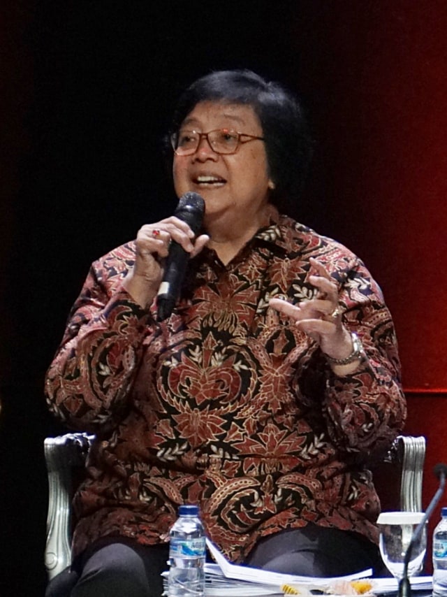 Menteri LHK Siti Nurbaya pada diskusi panel VII di Rakornas Indonesia Maju di Bogor, Jawa Barat, Rabu (13/11). Foto: Fanny Kusumawardhani/kumparan