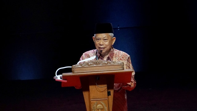 Wakil Presiden Ma'ruf Amin di Rakornas Indonesia Maju di Sentul, Jawa Barat, Rabu (13/11).
 Foto: Fanny Kusumawardhani/kumparan