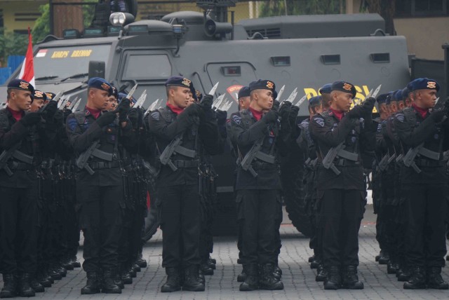 Tito, Puan, dan Kapolri Hadiri Peringatan HUT ke-74 Korps Brimob (440374)
