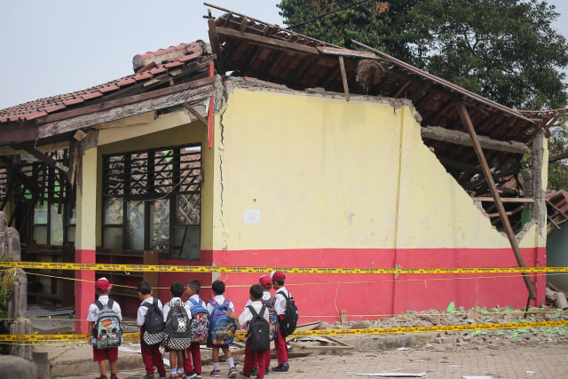 Sekolah Ambruk, Tangerang