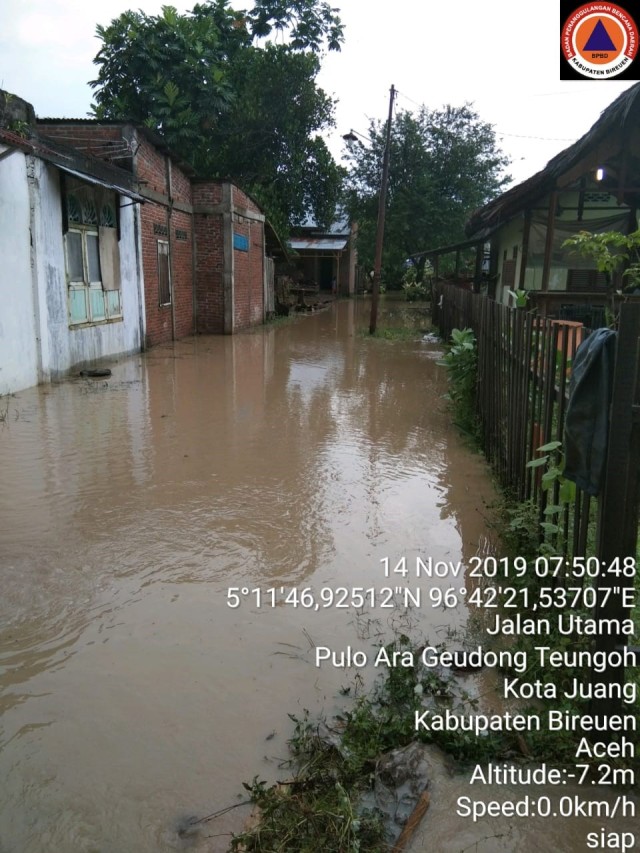 Kawasan Pulo Ara, Kecamatan Kota Juang, Bireuen yang dilanda banjir. Dok. BPBD Bireuen. 