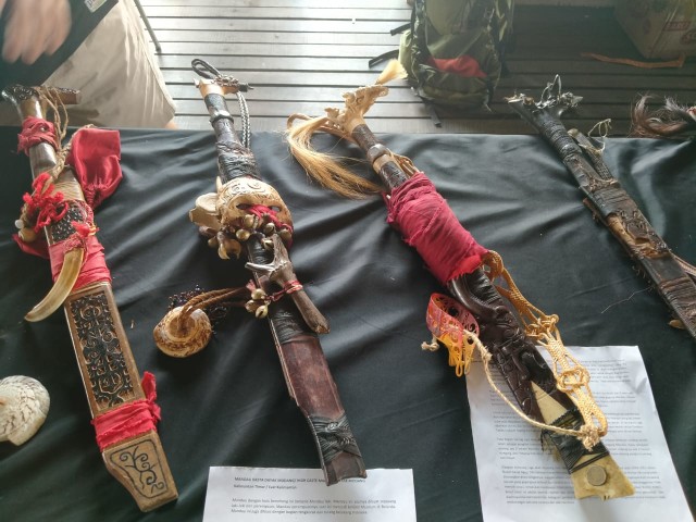 Melihat Senjata Khas Suku Dayak di Pameran Borneo XTRA-DIKSI Pontianak (39147)