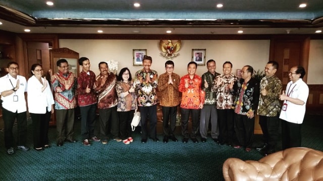 Pertemuan Wishnutama bersama Prajaniti Hindu Indonesia, PHRI dan BPPD Bali. Foto: Instagram @wishnutama