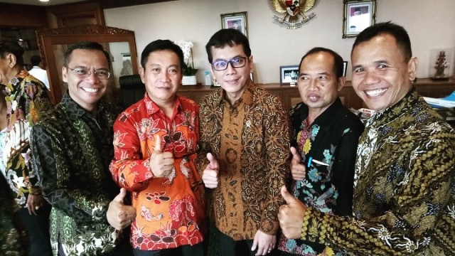 Menparekraf Wishnutama Temui Komunitas Hindu, Bicara Pariwisata Bali (126755)