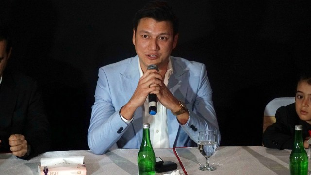 Titi Kamal dan Christian Sugiono Beri Edukasi untuk Anak Lewat Permainan Ini (21449)