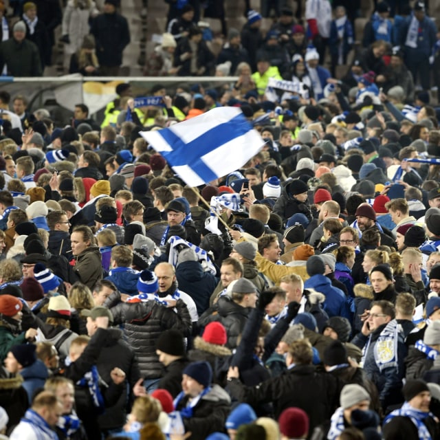 Finlandia merayakan kelolosan ke putaran final Piala Eropa 2020. Foto: Lehtikuva/Markku Ulander via REUTERS
