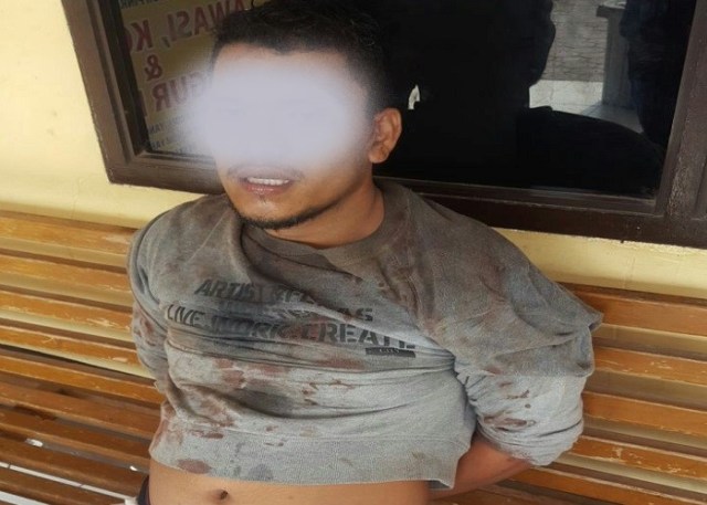 Wahyu (35) pelaku penikaman terhadap seorang perempuan pelajar di Pinrang, Sabtu (16/11).