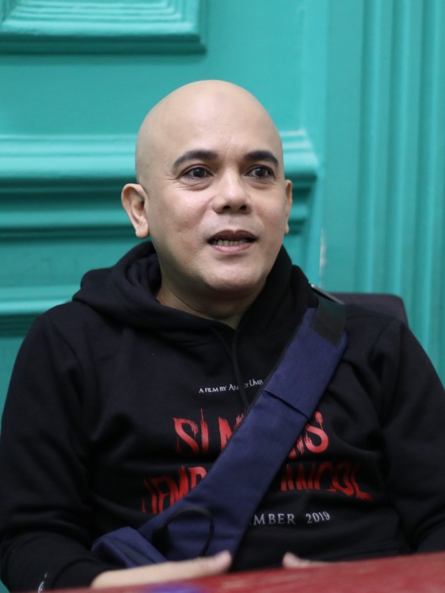 Pemain film Si Manis Jembatan Ancol Ozy Syahputra saat berkunjung ke kantor kumparan. Foto: Dicky Adam Sidiq/kumparan 
