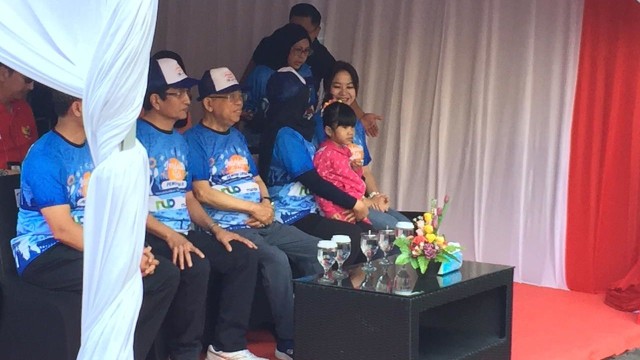 Wapres Ma`ruf Amin Ikut Jalan Santai Lintas Agama (64313)