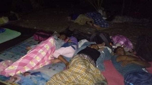 Foto: Pascagempa, Warga Ternate Masih Bertahan di Tenda Pengungsian (498166)