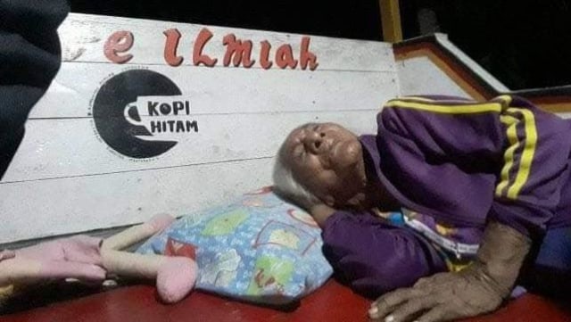 Foto: Pascagempa, Warga Ternate Masih Bertahan di Tenda Pengungsian (498164)