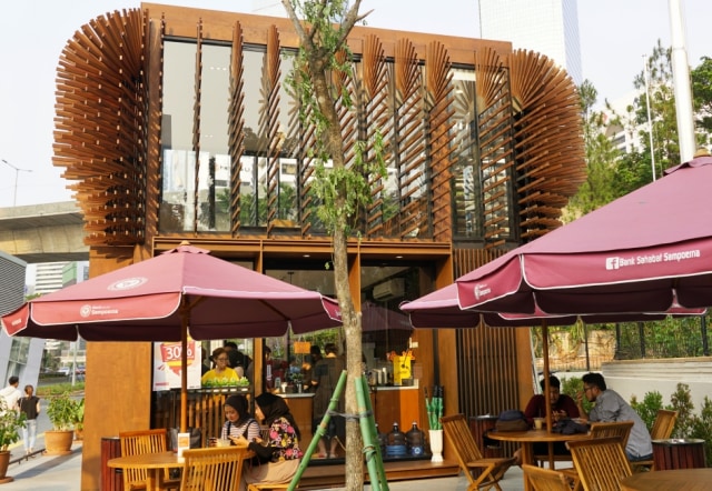 Santai Sejenak di Kopi SSS, Kedai Kopi Dekat MRT Benhil (31543)