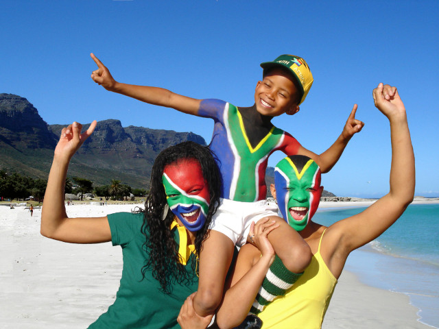 2010_FIFA_World_Cup_Fans_2.jpg