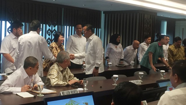 Edhy Prabowo: Kami Tak Takut Tenggelamkan Kapal Asing (3719)