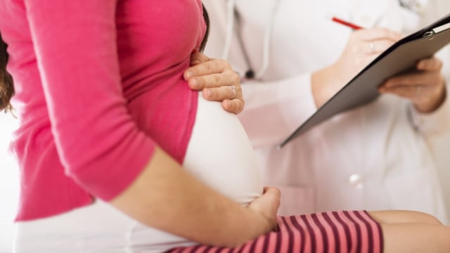 Ilustrasi hamil dengan kondisi preeklamsia. Foto: Shutterstock