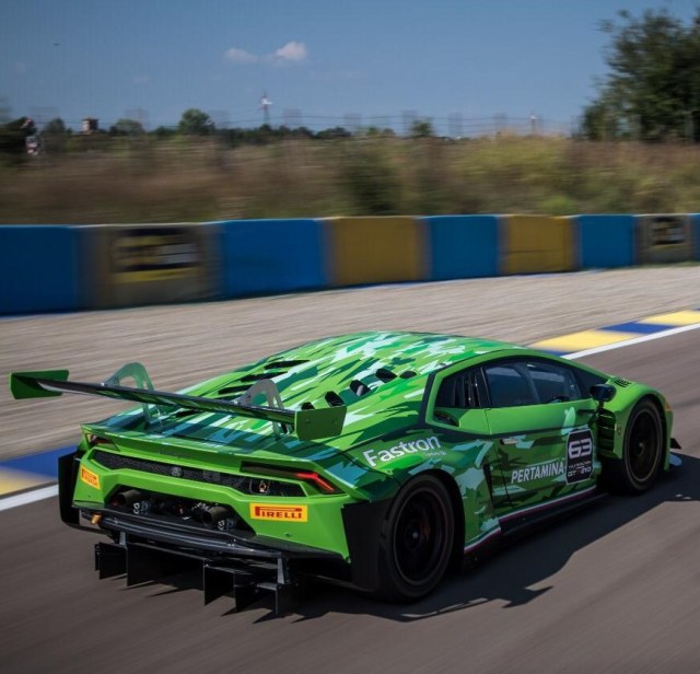 Pertamina Fastron Jadi Pelumas Resmi Lamborghini Squadra Corse. Foto: dok. Pertamina Lubricants