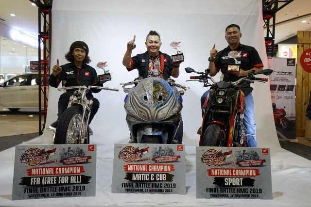 Tiga juara nasional Honda Modif Contest 2019. Foto: dok. Astra Honda Motor