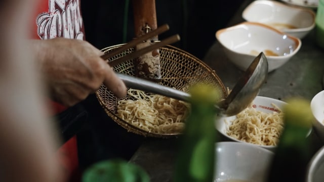 Nikmatnya Menyatap 8 Kuliner Lezat di Jalan Cibadak, Bandung (769)