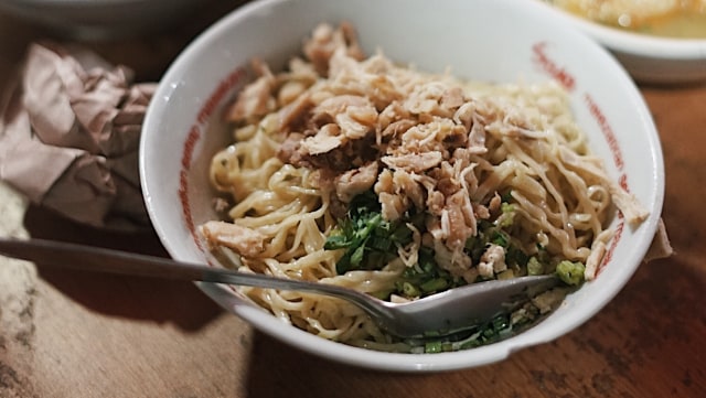 Nikmatnya Menyatap 8 Kuliner Lezat di Jalan Cibadak, Bandung (770)