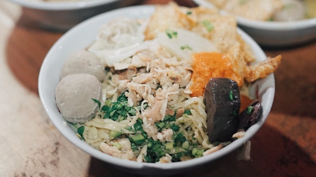 Nikmatnya Menyatap 8 Kuliner Lezat di Jalan Cibadak, Bandung (771)