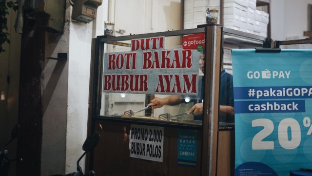 Nikmatnya Menyatap 8 Kuliner Lezat di Jalan Cibadak, Bandung (779)