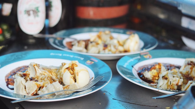 Nikmatnya Menyatap 8 Kuliner Lezat di Jalan Cibadak, Bandung (787)