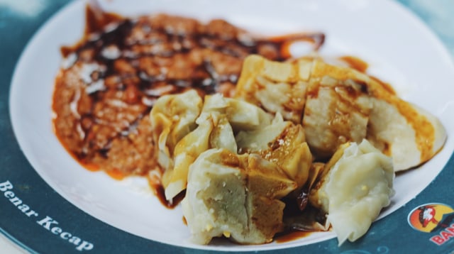 Nikmatnya Menyatap 8 Kuliner Lezat di Jalan Cibadak, Bandung (788)