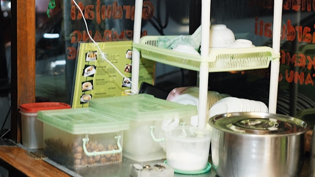 Nikmatnya Menyatap 8 Kuliner Lezat di Jalan Cibadak, Bandung (794)
