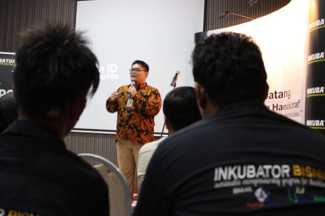 Anggi Goenadi, Tinggalkan Puncak Karier Demi Berdayakan Anak Difabel (86066)