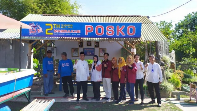 Kemenristekdikti dan Tim PHBD UNIBA saat berfoto bersama. (Tara Wahyu)
