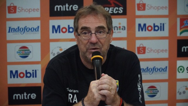 Pelatih Persib, Robert Rene Alberts (Foto: Ananda Gabriel)