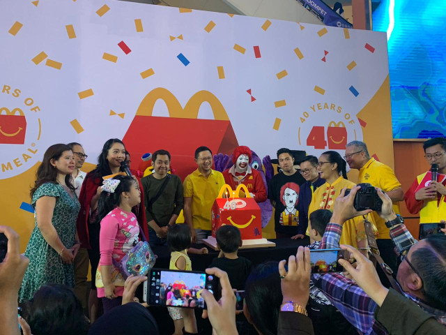 Nostalgia Mainan Happy Meal Jadul di McDonalds kumparan com Nostalgia Mainan Happy Meal Jadul di McDonalds kumparan com