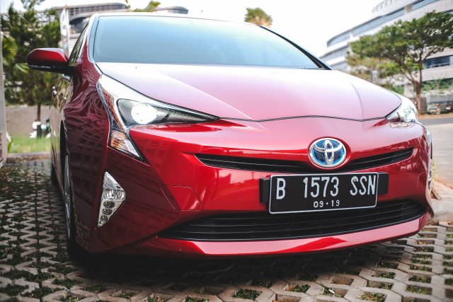 Mencoba Prius Hybrid di Jalan Jakarta, Bebas Ganjil Genap? (145605)