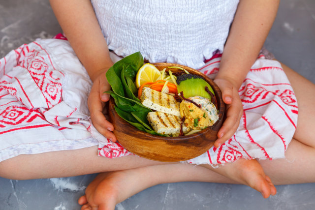 Bolehkah Menerapkan Pola Makan Vegan untuk Anak? (25174)