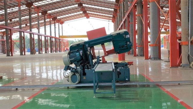 Pabrik baja milik PT Waskita Karya