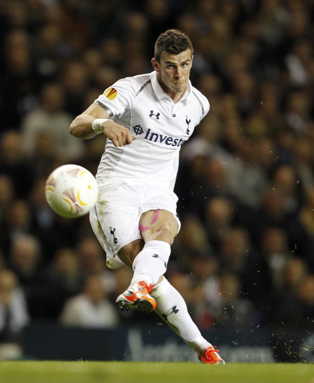 Gareth Bale saat berkostum Tottenham Hotspur. Foto: AFP/ IAN KINGTON