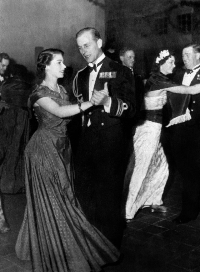 Romantis! Ini Panggilan Sayang Pangeran Philip untuk Ratu Elizabeth II (224582)