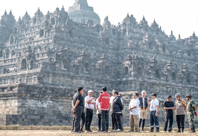 Presiden Jokowi saat mengunjungi Borobudur (dok.Kumparan)